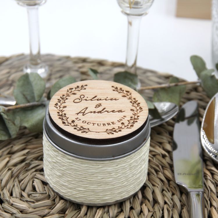 Vela con tapa de madera personalizada para bautizos y comuniones